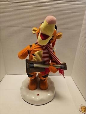 Disney Animated Christmas Guitar Tigger By Gemmy